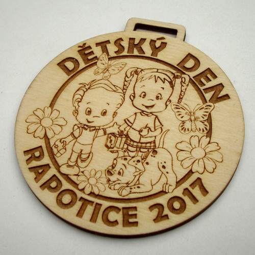 DŘEVĚNÉ MEDAILE na přání "Dětský den"
