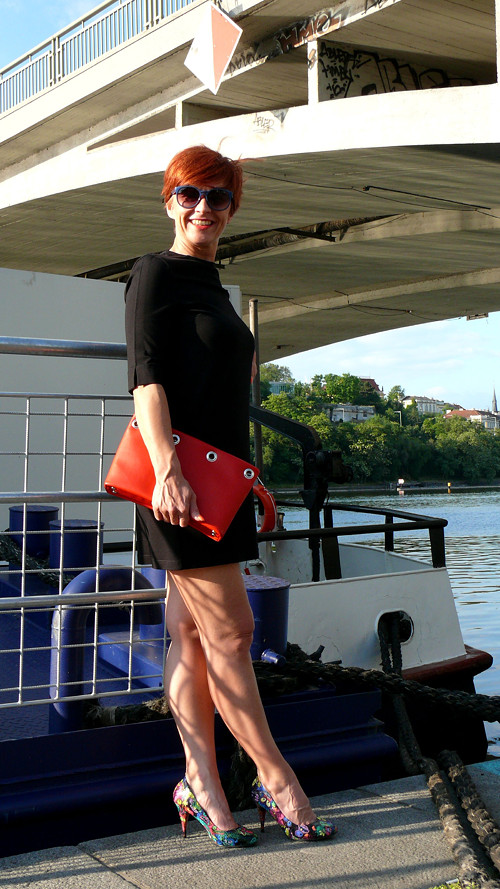 Dress Audrey CuttySleeve/Black