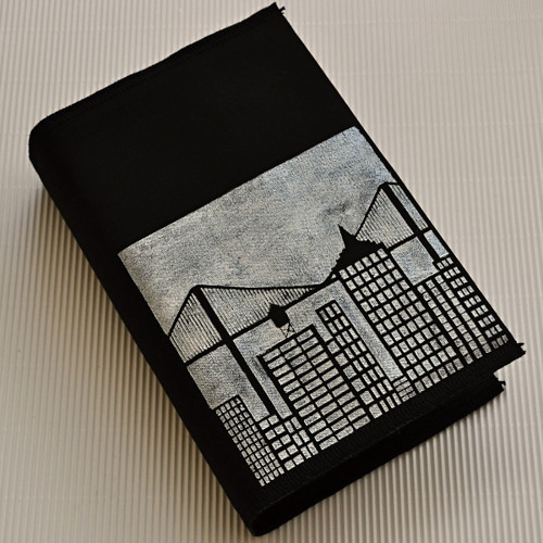 Industry, black - obal na knihu — foto 1