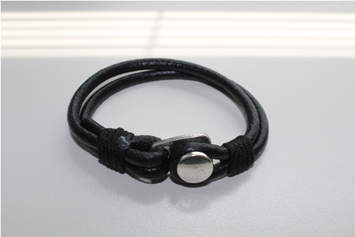 Pánský kožený náramek - Leather — foto 1
