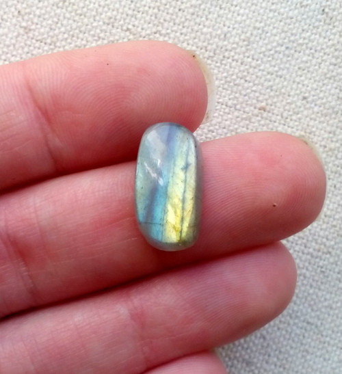 Mini kabošon Labradorit 15x8x4mm — foto 1