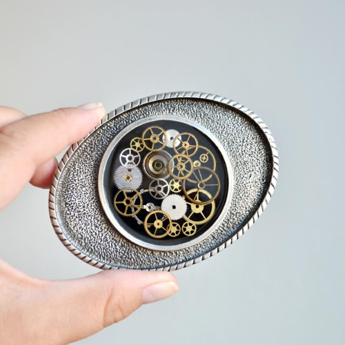 ČERNÁ opasková steampunková spona — foto 1