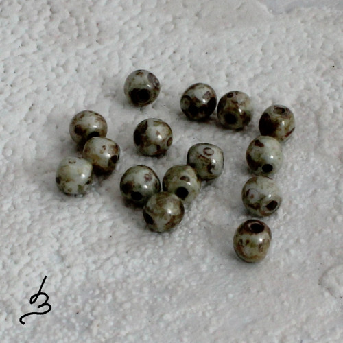 Kuličky travertinové 4 mm - 50 ks — foto 1