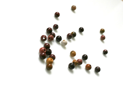 Mokait korálek 0,4mm 10ks