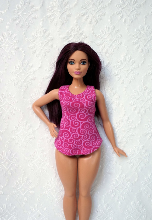 Tričko pro Barbie 2016 - curvy - baculku — foto 1