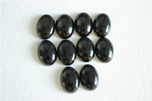 Kabošon onyx 18mm — foto 1