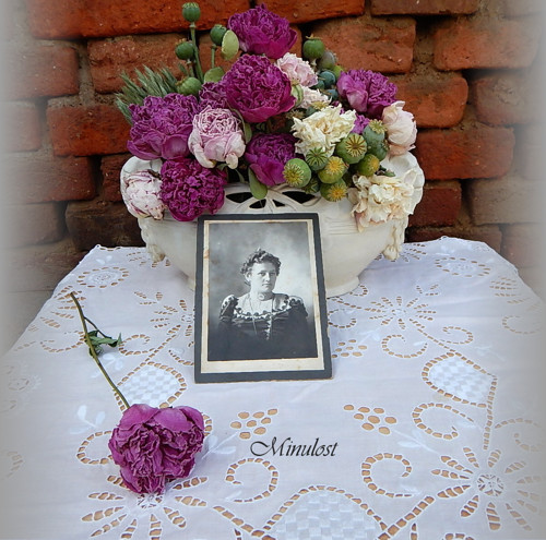 Maminka děvčátka — foto 1