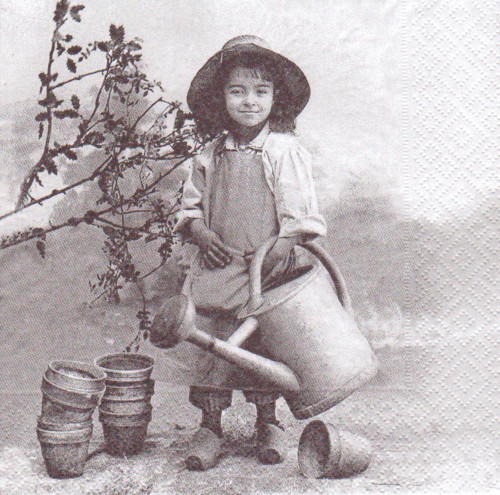 Ubrousek vintage - dívka s konví