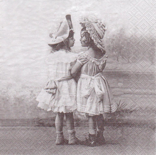 Ubrousek vintage - dvě dívky