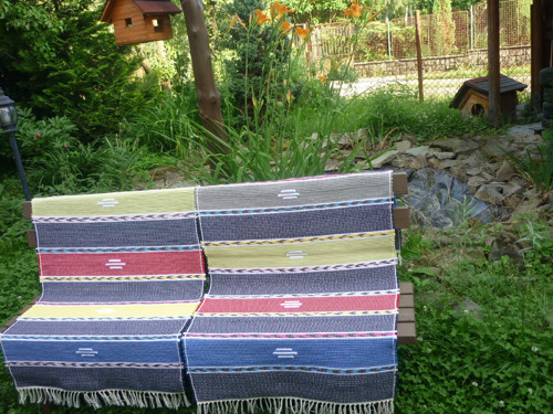 Ručně tkaný koberec 70 x 140 cm — foto 1