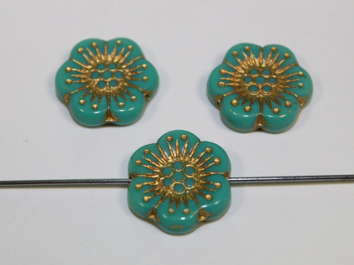 Kytka - 18mm - tyrkys zelený/zlatý zátěr - 1ks