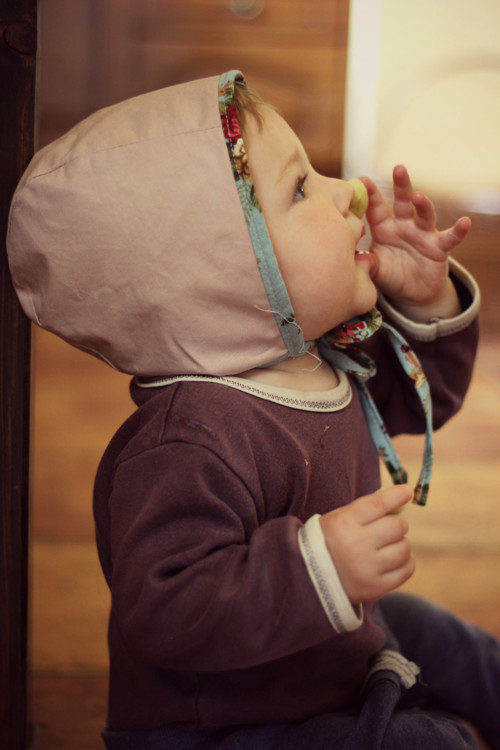 Dětský čepec/Bonnet — foto 1