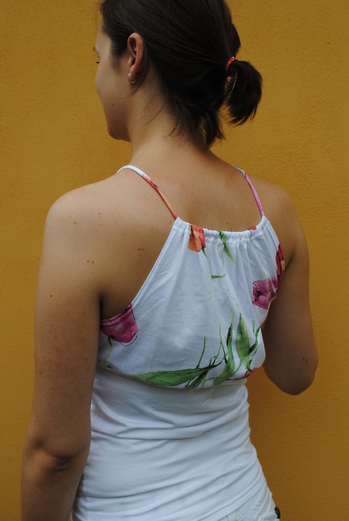 Letní top ve velikost 38 - 40 — foto 1