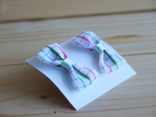 SLEVA 40% - Mini sponky 2ks - bílé s kostičkami — foto 1