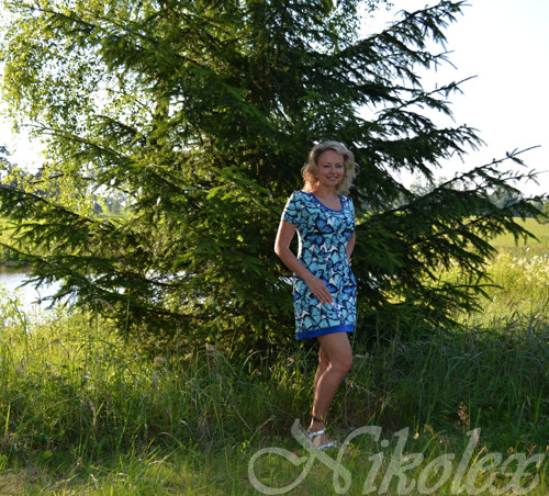 Dámské šaty motýlci — foto 1