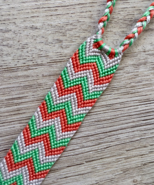 Zeleno-oranžový chevron