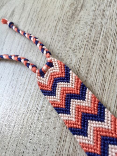 Oranžovo-modrý chevron — foto 1