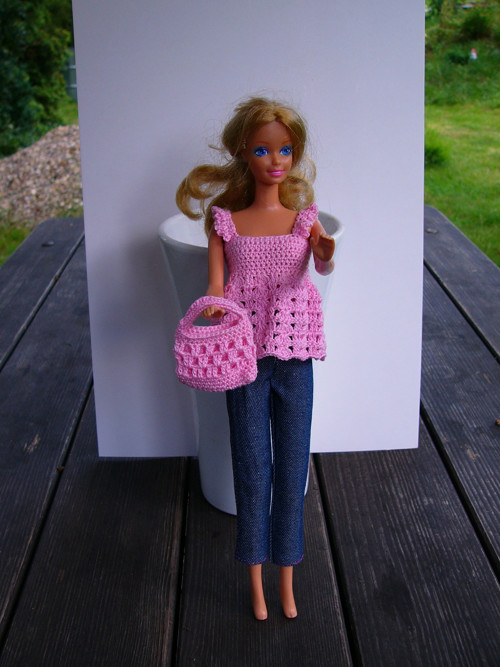 Top a kabelka pro Barbie — foto 1