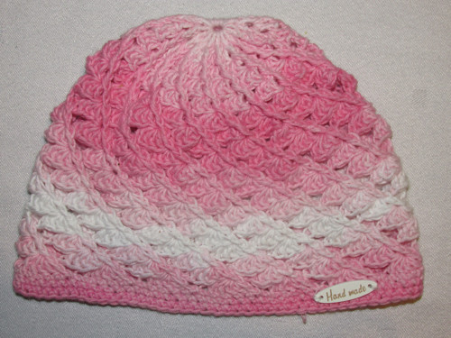 Jarní, podzimní háčkovaná čepička 38-42 cm