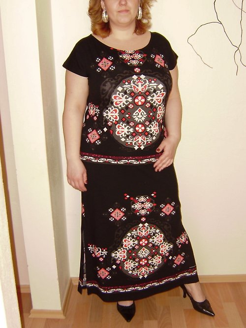 Šaty Karneval — foto 1