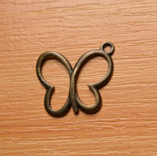 Motýl - starobronz - 20x17mm