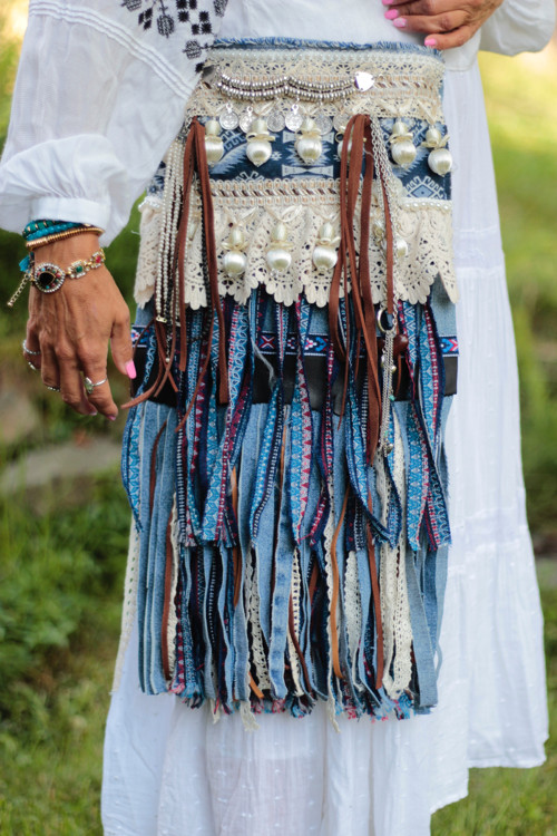 Jeansová hippie kabelka se strapci — foto 1