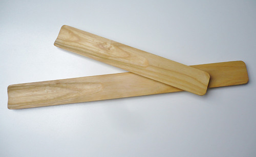 Dřevěná lžíce na boty 26cm - dub — foto 1