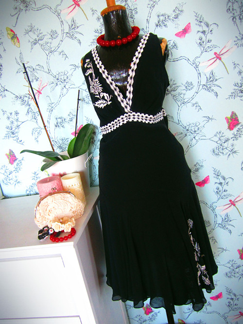 Šaty Sophisticated folklore — foto 1
