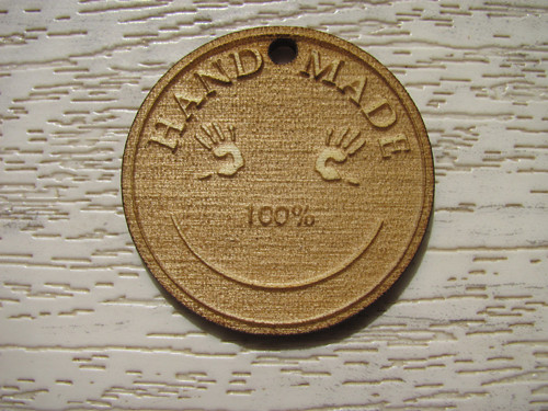 Gravírovaná cedulka HAND MADE - smajlík