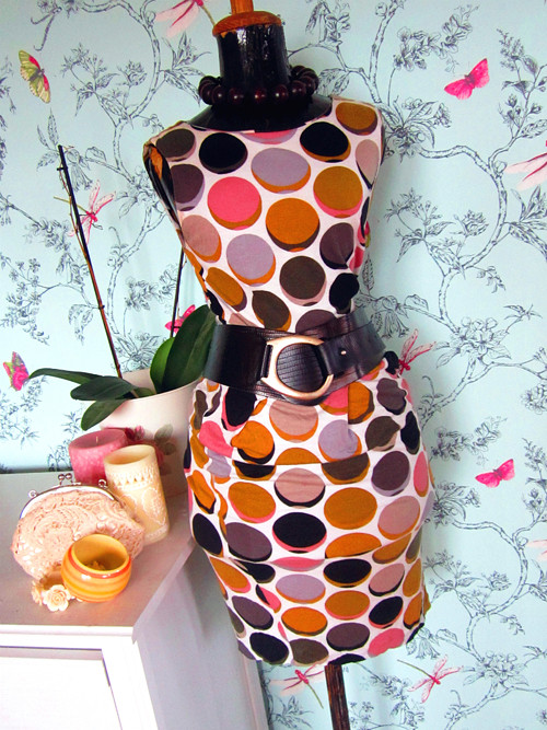 Šaty retro dots — foto 1