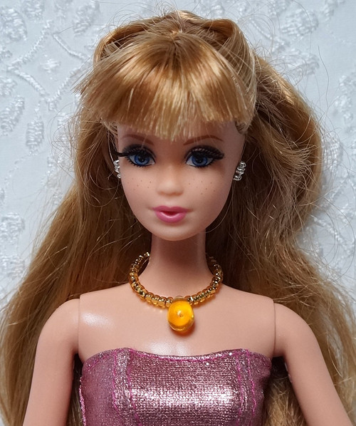 Náhrdelník pro Barbie s kapkou — foto 1