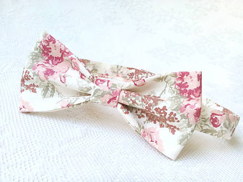 Romantic vintage bow tie — foto 1