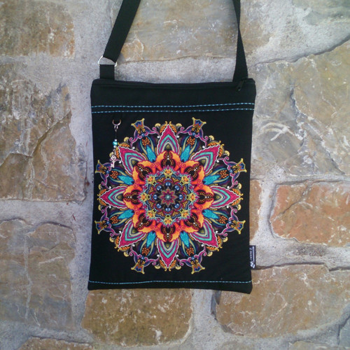 Kabelka mandala — foto 1