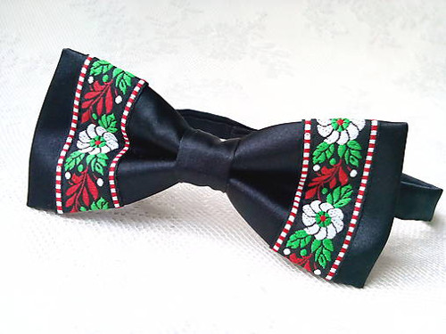 Slovak folklore bow tie (black)