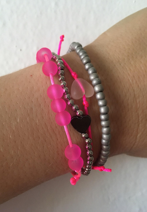4 ks náramků v pink a šedé — foto 1