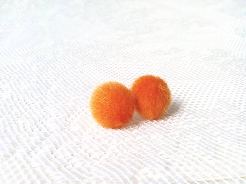 Chlpaté náušničky (oranžové)