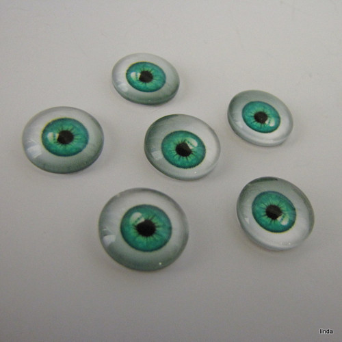 Kabošon * oko * 12mm * 2ks / bal