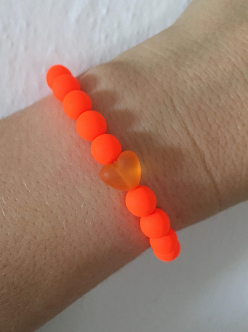 Oranžový neonový náramek — foto 1