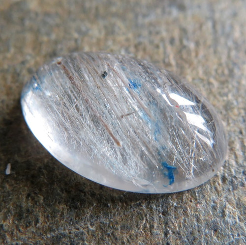 "Blue liquid" křišťál, kabošon ; Bahia č.3 — foto 1