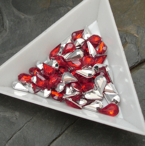 Akrylová kapka 5x8mm - 10 ks - červená