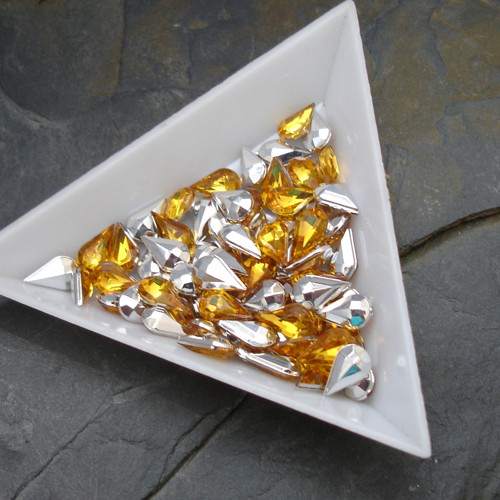 Akrylová kapka 5x8mm - 10 ks - žlutá