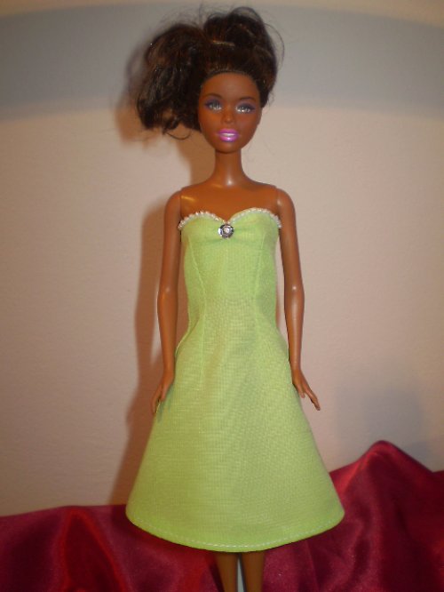 Šatičky na barbie — foto 1