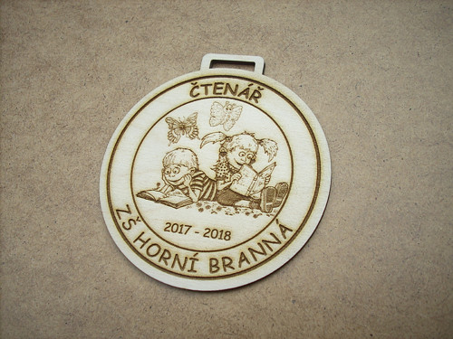 Dřevěné MEDAILE "ČTENÁŘ" M004 — foto 1
