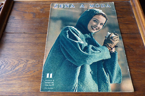 Časopis Žena a móda, číslo 11/1958 — foto 1