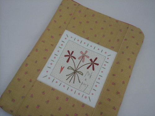 Obal na tablet "luční kytička" — foto 1