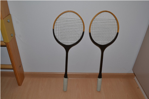 Stará souprava-badminton-70.léta — foto 1