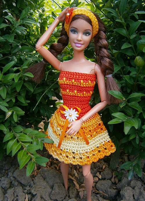 Oranžové šatky pro Barbie — foto 1