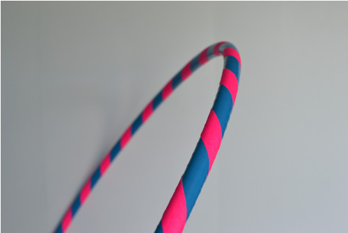 Obruč na hooping modro-růžová 100 cm — foto 1