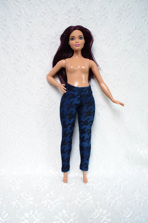 Leginy pro Barbie 2016 - curvy - baculku — foto 1