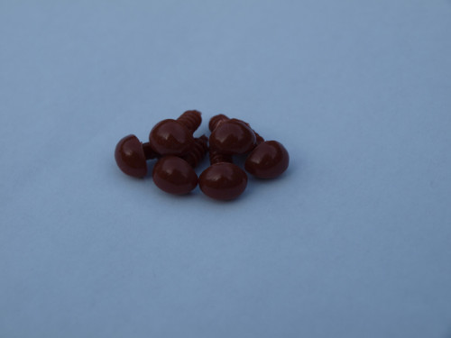 Bezpečnostní čumáček hnědý 8x6mm 2ks